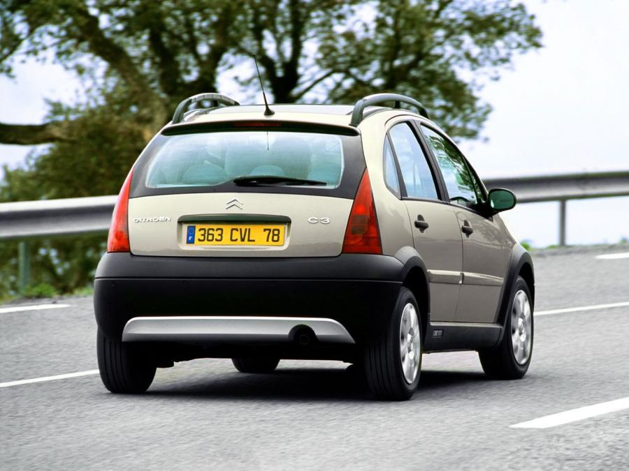  Citroen C3 XTR 2004 года  (фото 10 из 12)